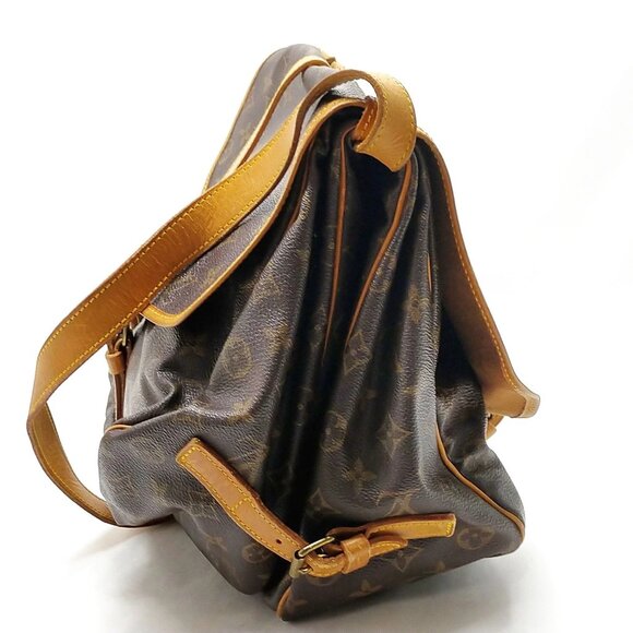 Authentic Louis Vuitton Saumur 35 Brown Monogram Crossbody Bag mon663-110925 - Picture 3 of 16
